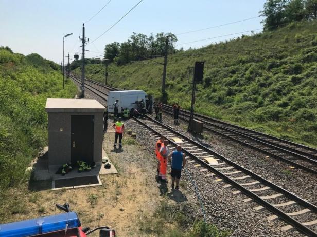 Zurndorf: Schlepper-Flucht endete auf dem Bahngleis