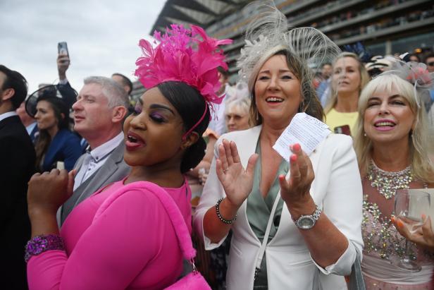 Nur mit Hut ist’s gut: Charles III. eröffnete Royal Ascot erstmals als König