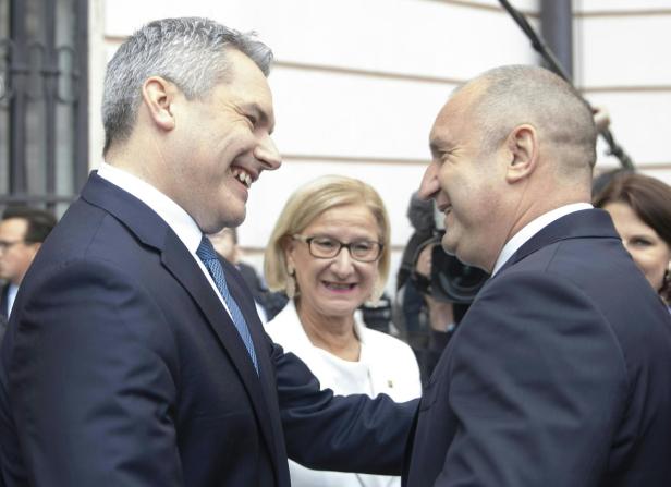 27. EUROPA-FORUM WACHAU: NEHAMMER / MIKL-LEITNER / RADEW Nehammer und Meloni in Göttweig: "Enge Verbündete" in Asylfrage
