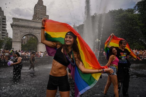 Feiernde bei der Pride-Parade in New York