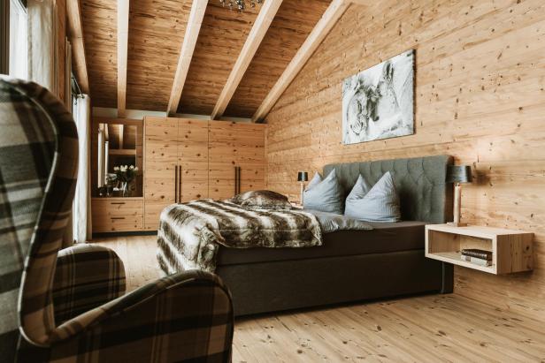 Glamping-Chalets im Bayern Village beim Vital CAMP Bayerbach.