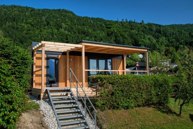 Naturnahe Mobile Homes beim Wellness Seecamping Parth.