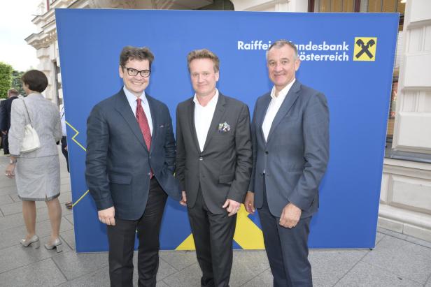 Politik und Wirtschaft feierten beim Sommerfest der Raiffeisenlandesbank OÖ