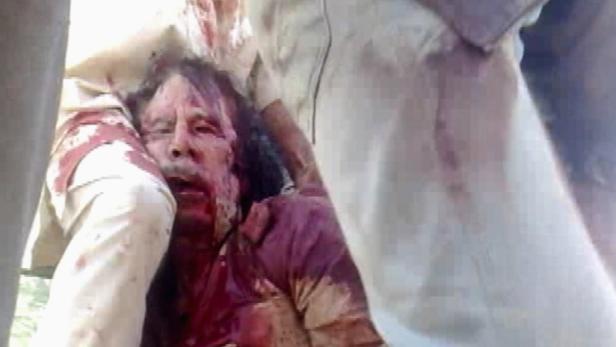 Spekulationen über Gaddafis Beisetzung