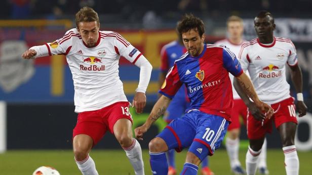 Fußballspieler im Spiel zwischen Red Bull Salzburg und FC Basel.