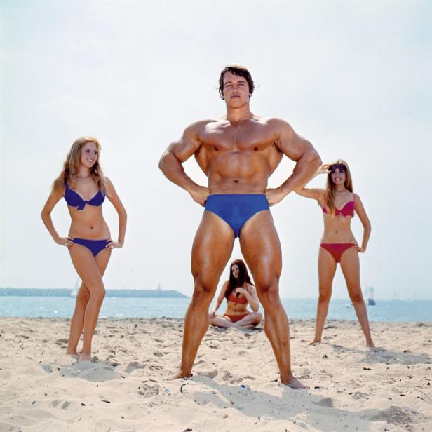 "Arnold" zum Angreifen: Ein opulenter Bildband über Schwarzeneggers Karriere
