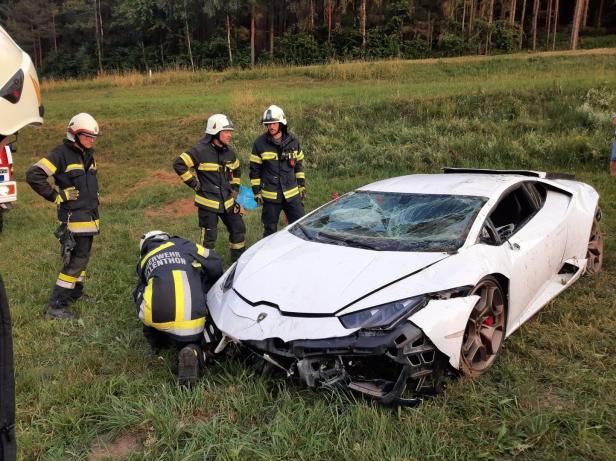 630-PS-Lambo Huracán in der Buckligen Welt geschrottet