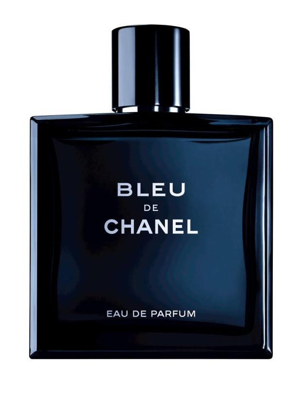 Eine Flasche „Bleu de Chanel Eau de Parfum“.