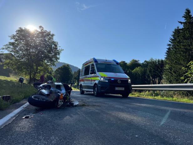 Bezirk Scheibbs: Motorradlenker stürzte bei morgendlicher Ausfahrt
