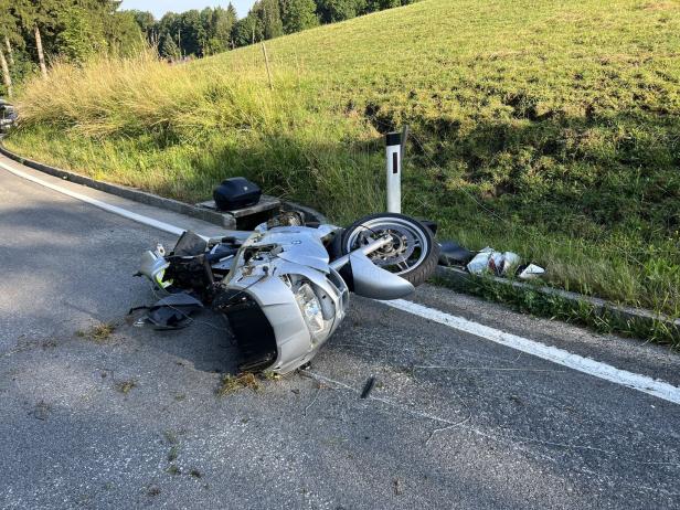 Bezirk Scheibbs: Motorradlenker stürzte bei morgendlicher Ausfahrt