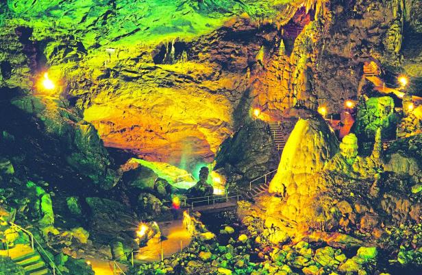 Die Lurgrotte ist die erste Grotte Österreichs mit LED-Beleuchtung