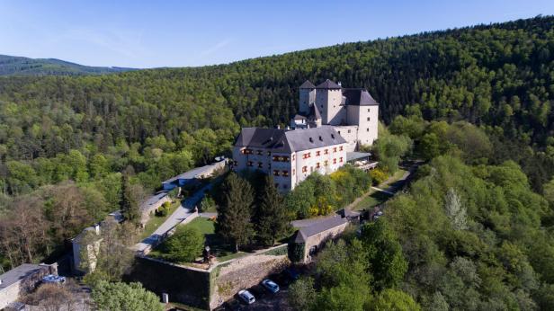 Die Burg Lockenhaus eignet sich für einen Sommerausflug