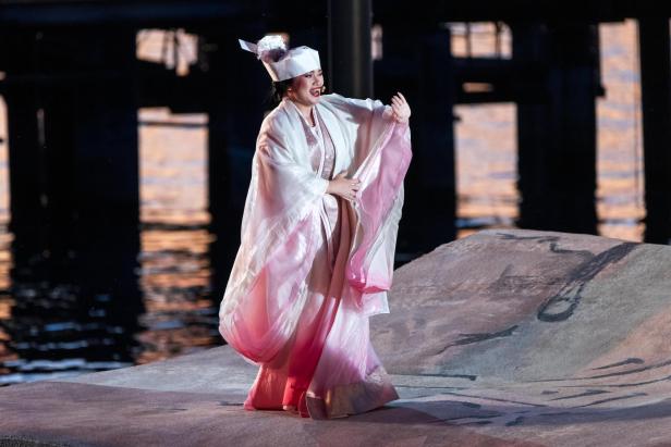 BREGENZER FESTSPIELE: FOTOPROBE "MADAME BUTTERFLY"