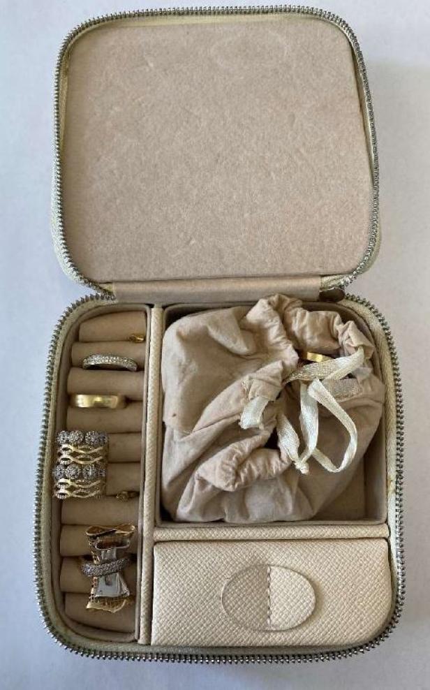 Polizei stellte Schmuck sicher und sucht nun Geschädigte