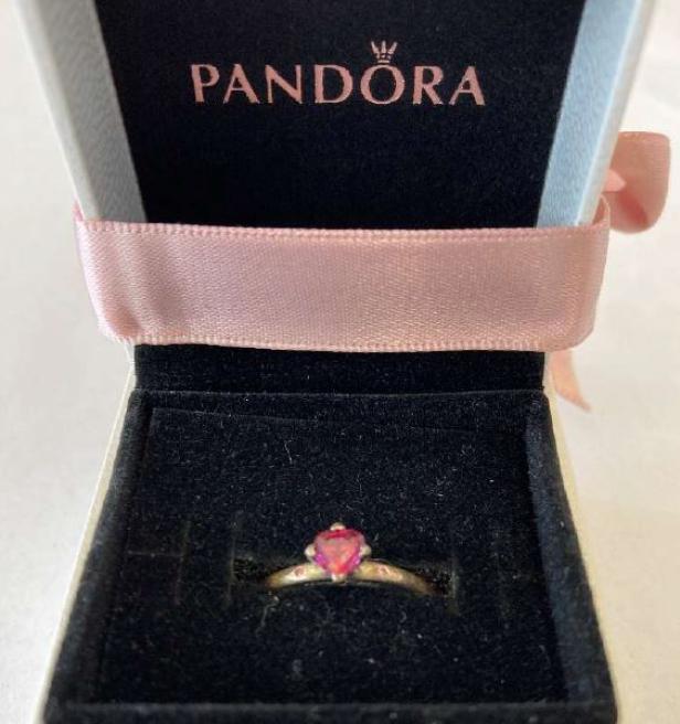 Polizei stellte Schmuck sicher und sucht nun Geschädigte