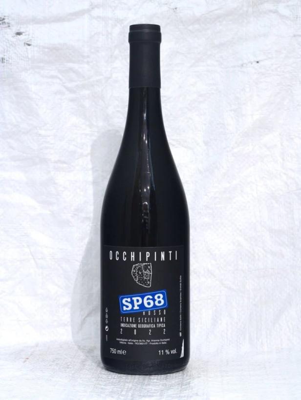 Eine Flasche Occhipinti SP68 Rosso Terre Siciliane Jahrgang 2022.