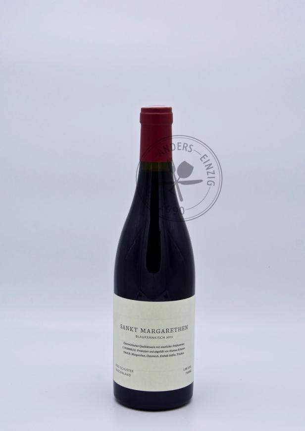 Eine Flasche Sankt Margarethen Blaufränkisch 2013 Rotwein.