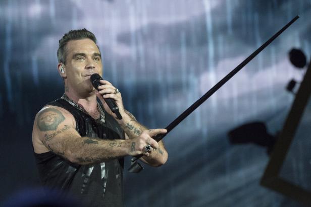 Robbie Williams' körperdysmorphe Störung: Was hinter der Krankheit steckt