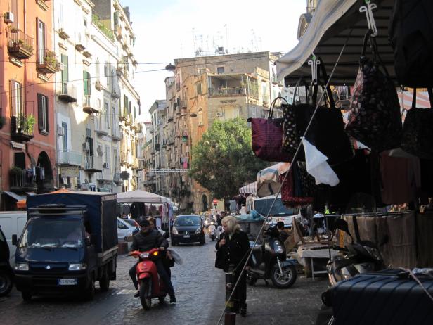 Süditalien: Im gesunden Herzen Neapels