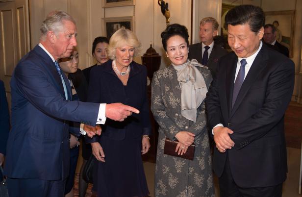 König Charles, Camilla und Xi Jinping bei einem Treffen.