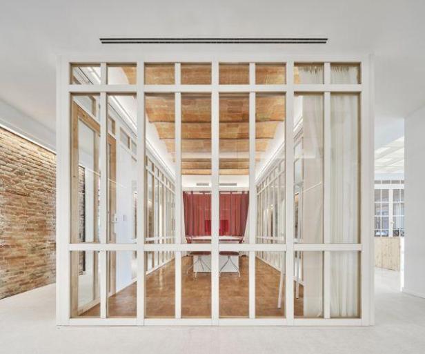 4-Loom-Plaza-Catalunya
