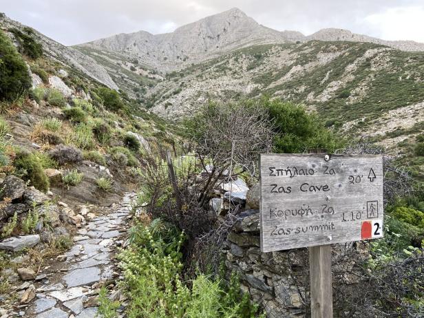 Berg Zas Naxos Zeus Höhle Weg