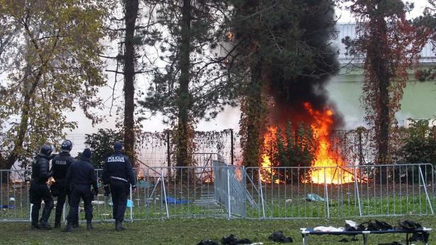 Zeltbrand in Brezice