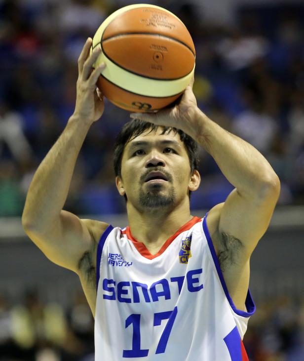 Boxing icon Manny Pacquiao plays basketball in Manila