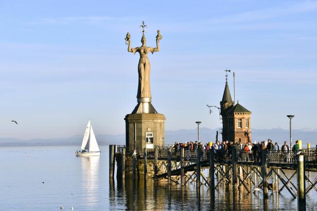 Die Statue Imperia am Hafen von Konstanz.