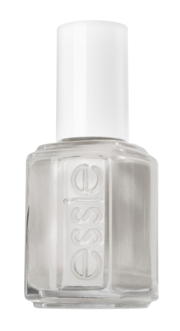 Eine Flasche heller Nagellack der Marke Essie.