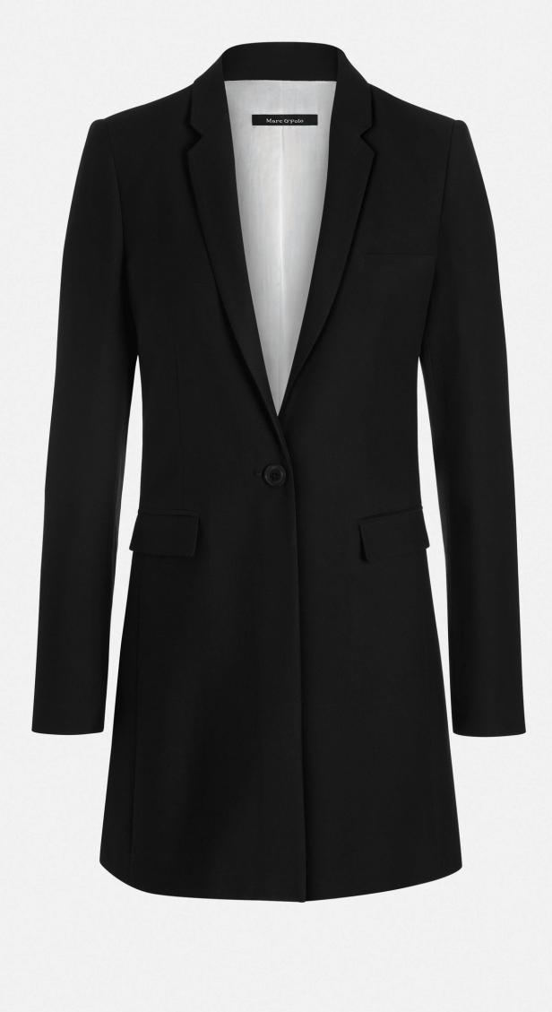 Ein schwarzer Blazer von Marc O’Polo vor einem weißen Hintergrund.