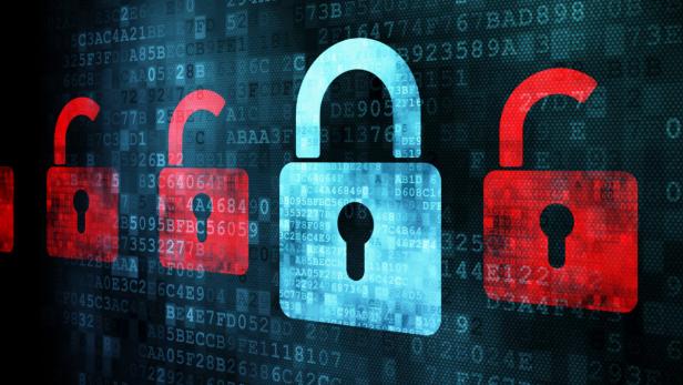 Ein blaues, geschlossenes Vorhängeschloss zwischen roten, offenen Schlössern auf einem digitalen Hintergrund.