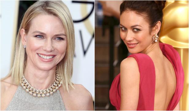 Ein geteiltes Bild von Naomi Watts und einer Frau in einem roten Kleid.