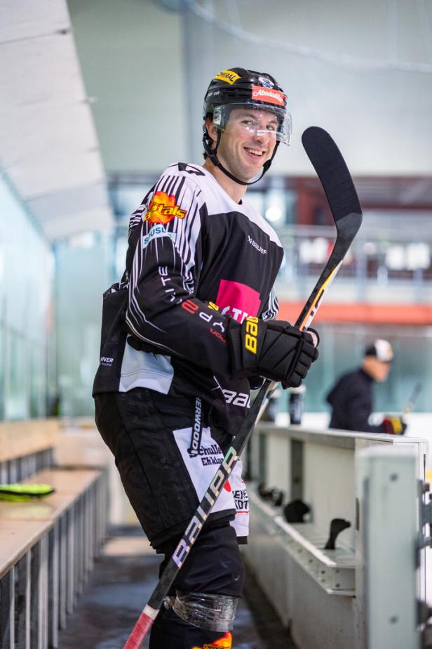 Profi-Eishockey: „Man gibt schon sehr viel von seinem Leben auf“