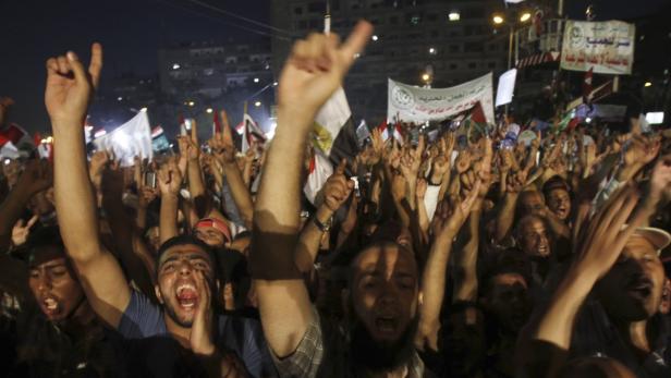 Ägypter kehren auf die Straßen zurück