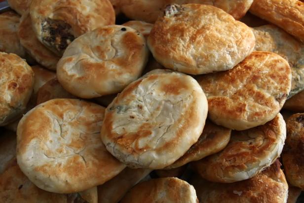 Chinesisches Shaobing-Brot, kleine Laibe.