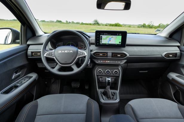 Dacia Jogger Hybrid 140: Ein Familienvan, der vieles kann