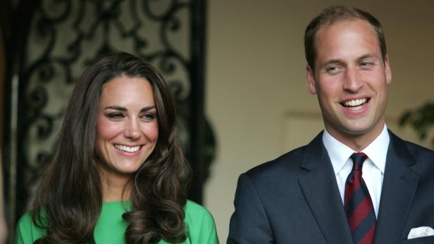 Kate und William mit Baby George und Hund