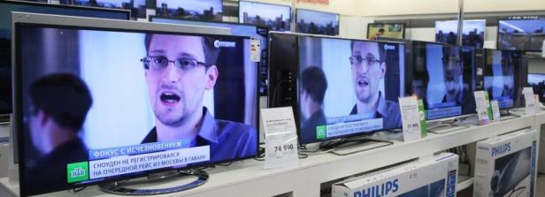 Video: Erster großer Snowden-Auftritt in Moskau