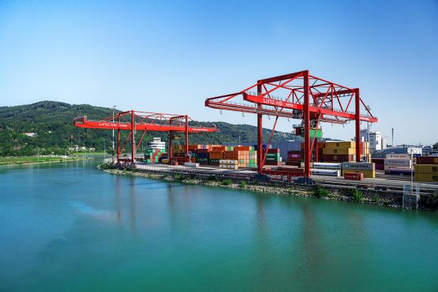 Containerterminal Hafen