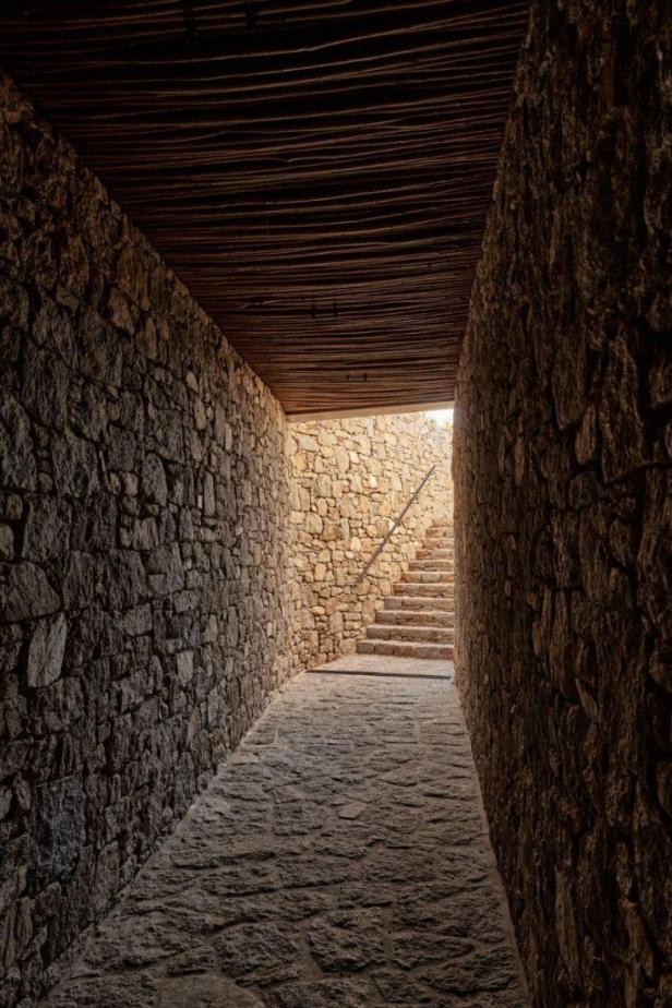 1-h-Metaxa-Liknon-K-Studio-683x1024