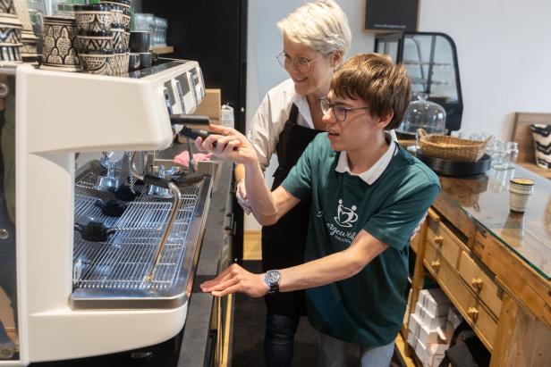 Inklusives Café eröffnet in Wien: Ein Ort, an dem Arbeiten erlernt wird