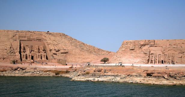 Die heiligen Stätten von Abu Simbel liegen im Süden von Ägypten