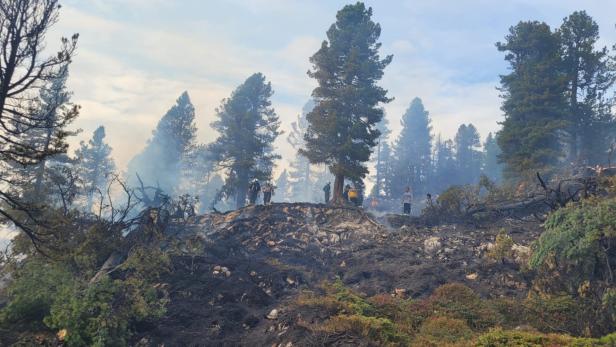 Waldbrand im steirischen Ennstal: Letzte Glutnester werden bekämpft