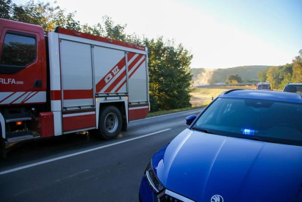 Schlepper-Unfall im Burgenland: Fahrer flüchtete und rammte Polizeiauto