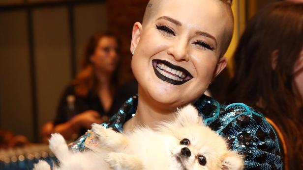 US-THE-BLONDS---BACKSTAGE---SEPTEMBER-2016---MADE- Das neue Supermodel: Hill am Karriere-Gipfel