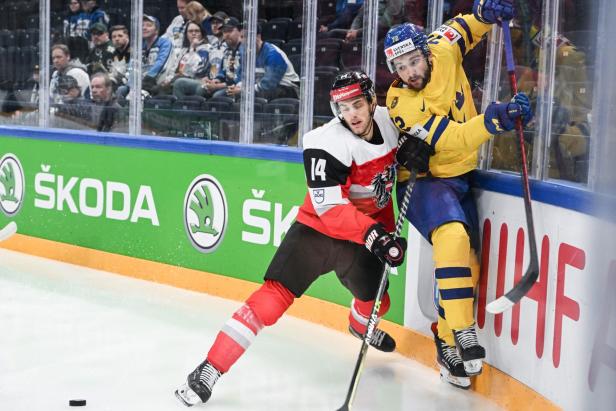 Kilian Zündel (links) bei der WM gegen Schweden