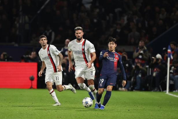 UEFA Champions League - PSG vs AC Milan