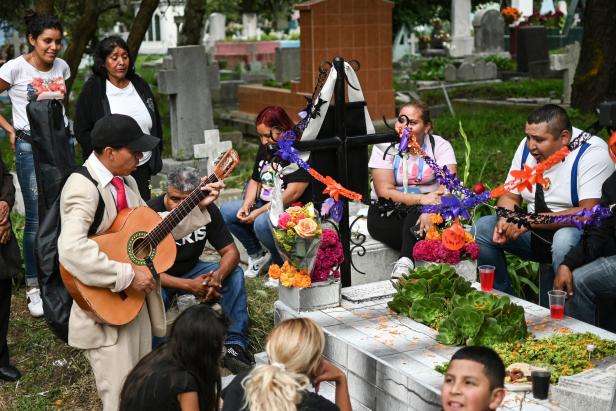 Bunt wie das Leben: Wie Mexiko den "Tag der Toten" feiert