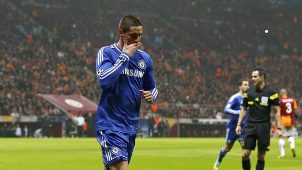 Fernando Torres im blauen Chelsea-Trikot auf dem Spielfeld.